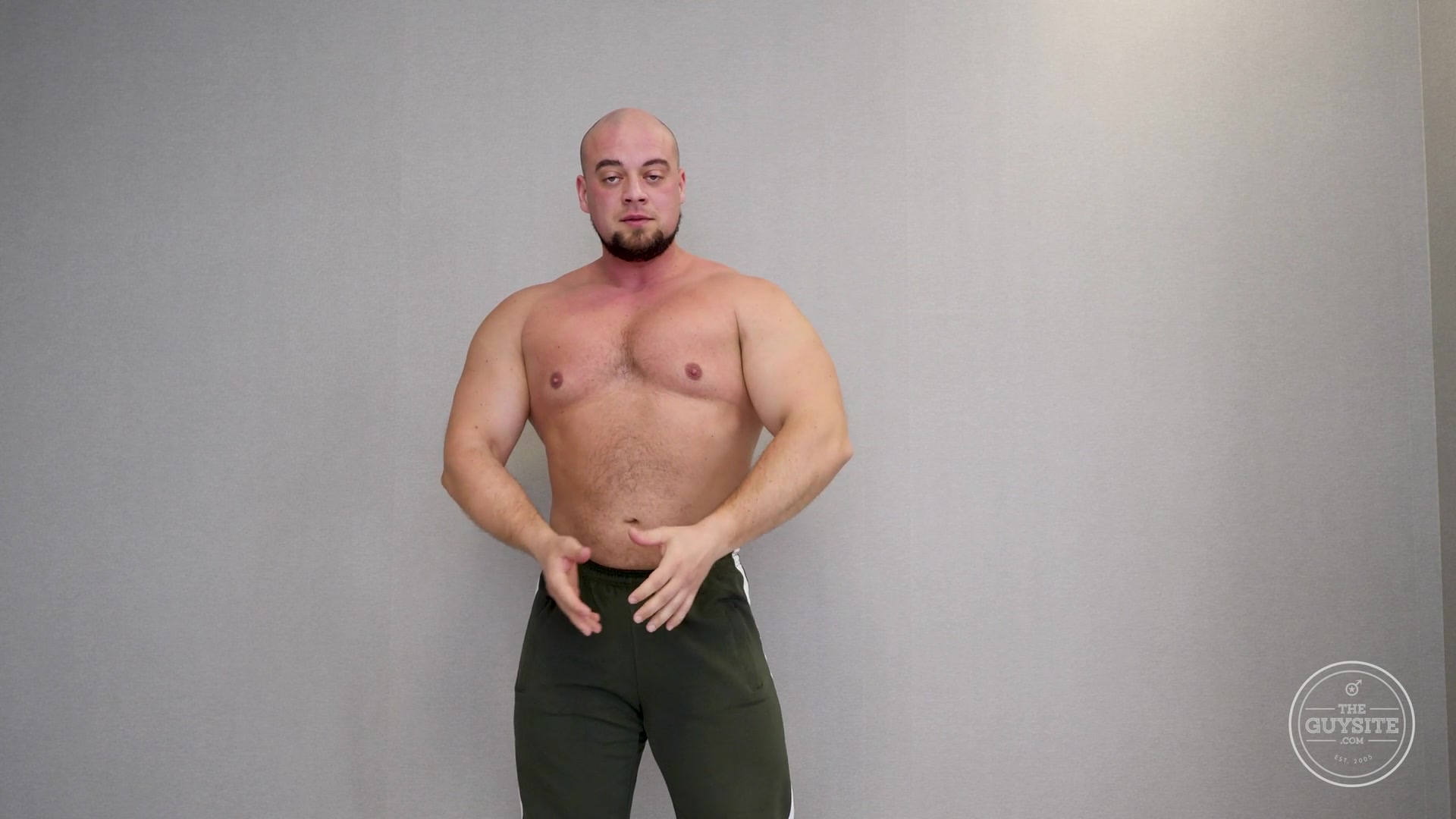 Naked Russian Strong Man (Oleg) - GayHardFuck.com